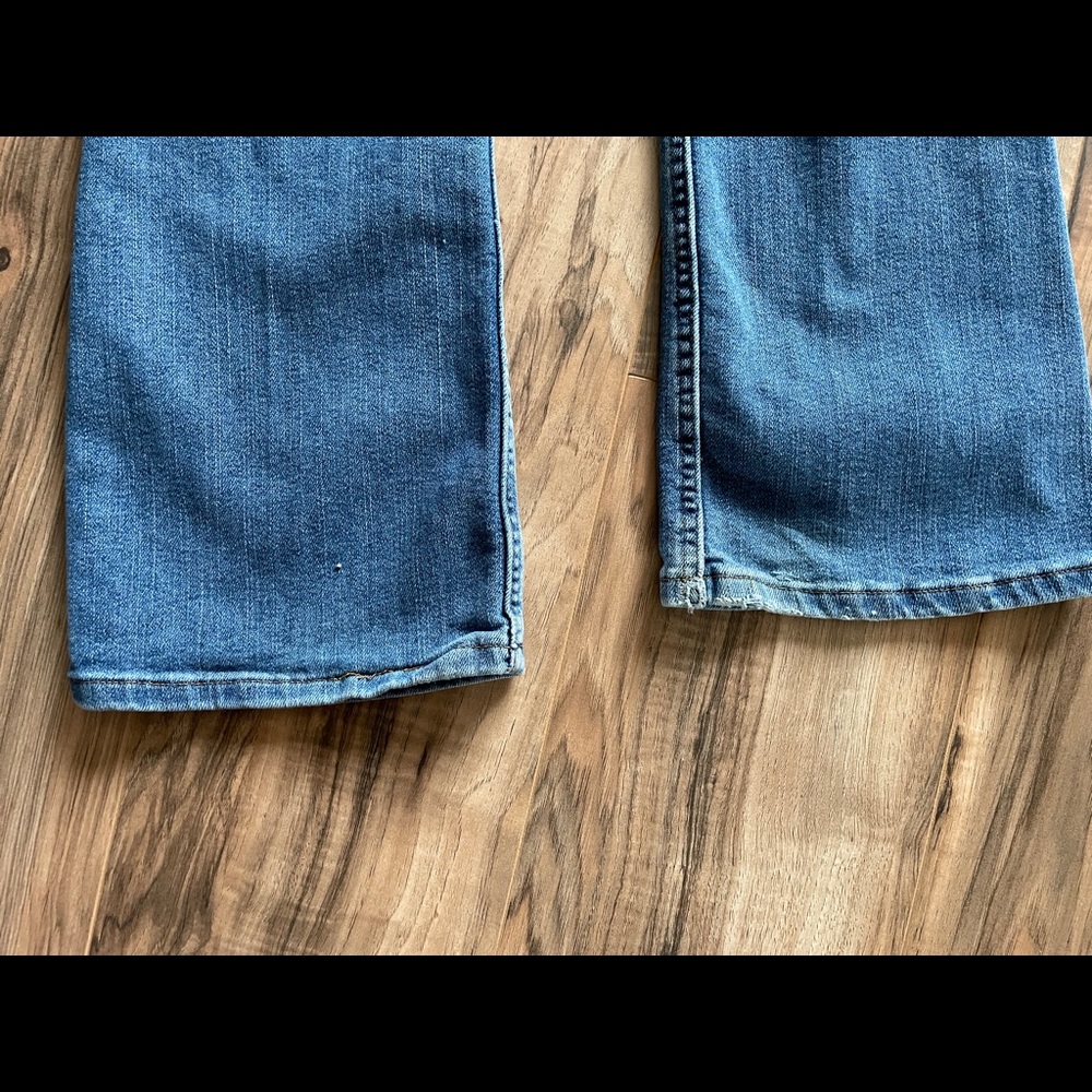 Levi jeans